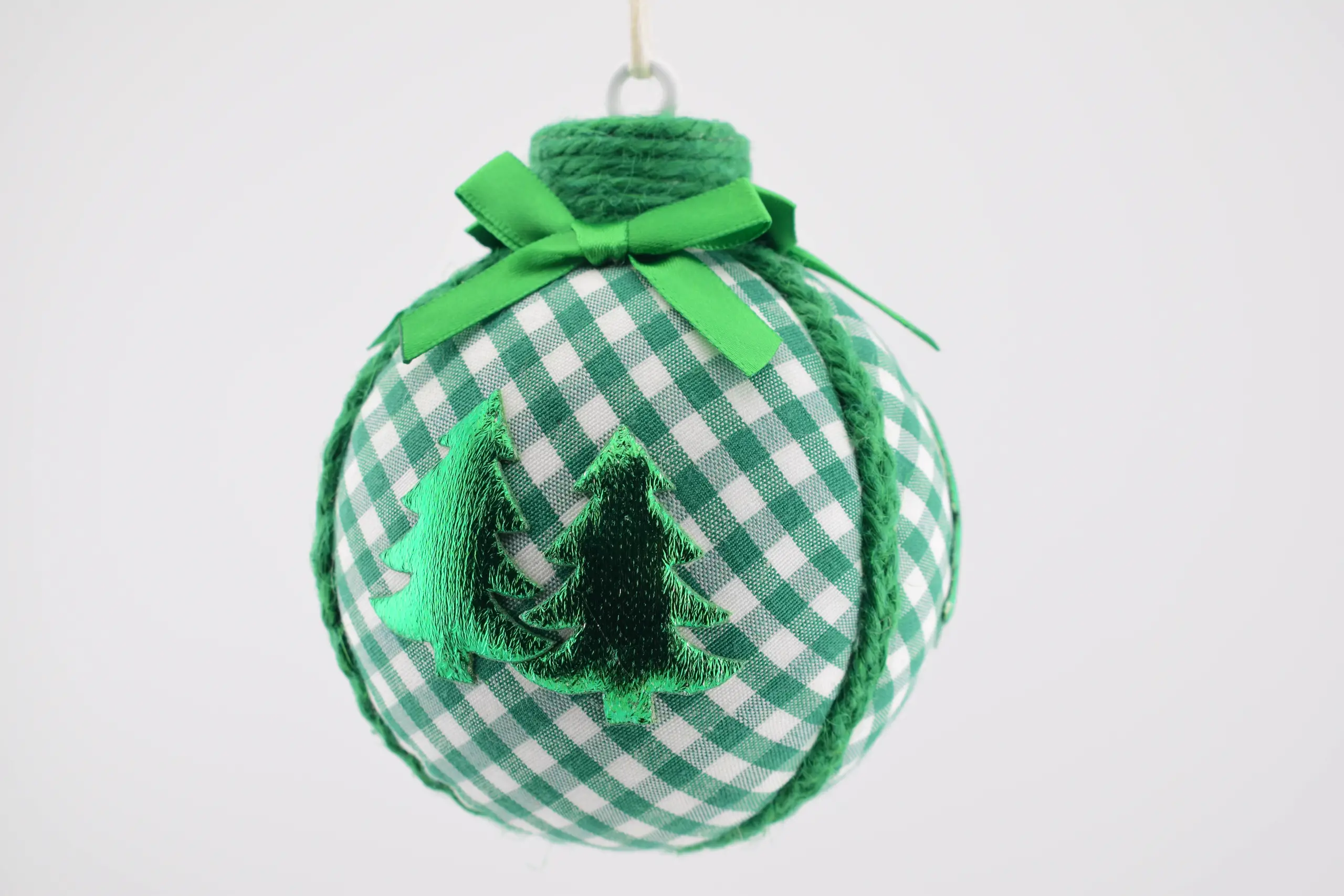 Vichy Green' Christmas Ball - Image 2